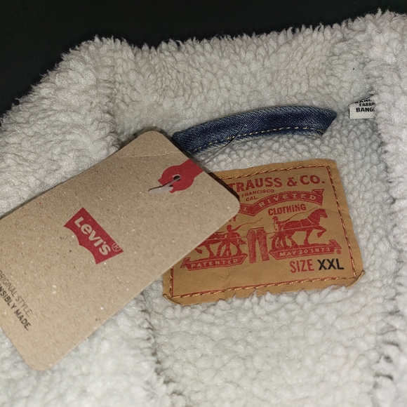 Levi's Light Blue Denim Jacket with Sherpa Collar - Picture 3 of 3